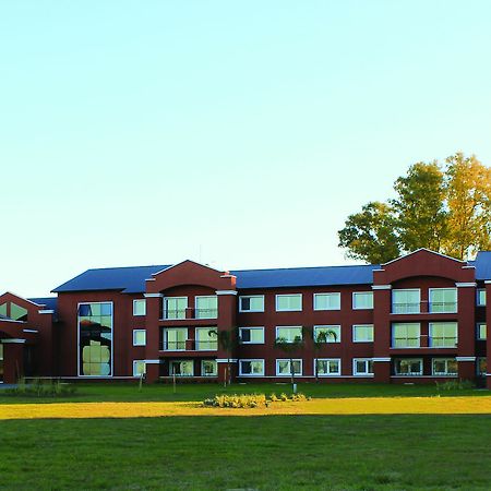 Howard Johnson Resort & Convention Center Ezeiza Esterno foto